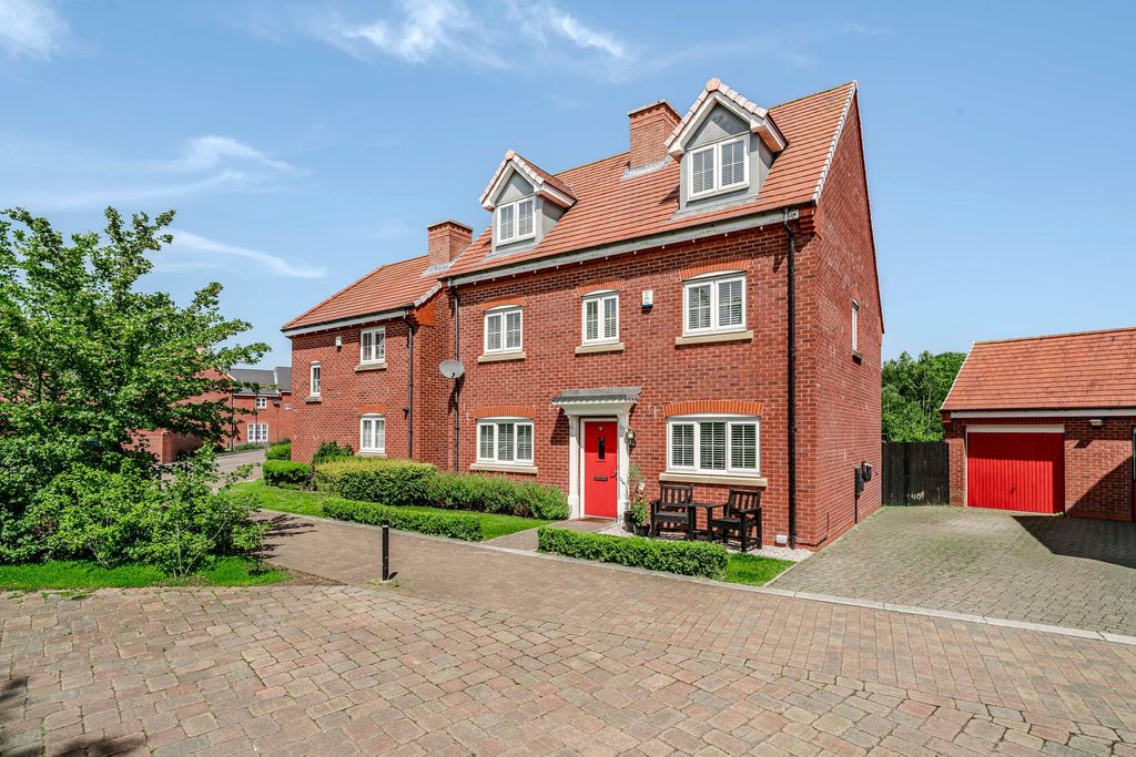 Property photo 1 of 54