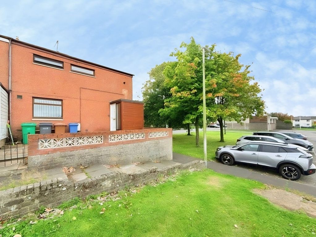 Property photo 2 of 13