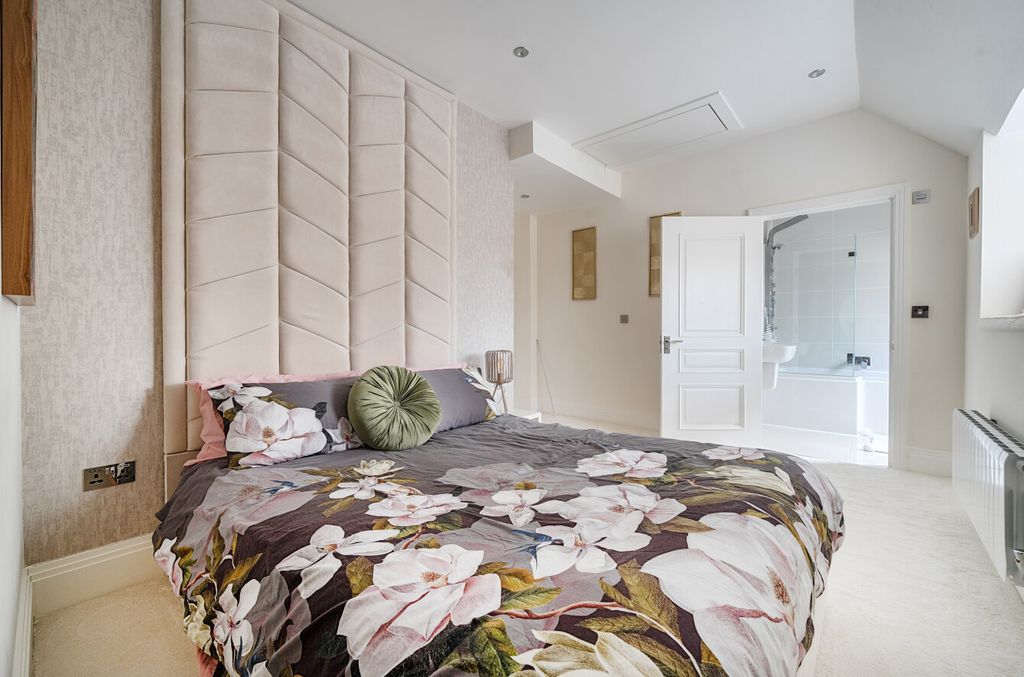 Additional image 28 of 6 bed detached house for saleHeather Lane, Up Nately, Hook RG27