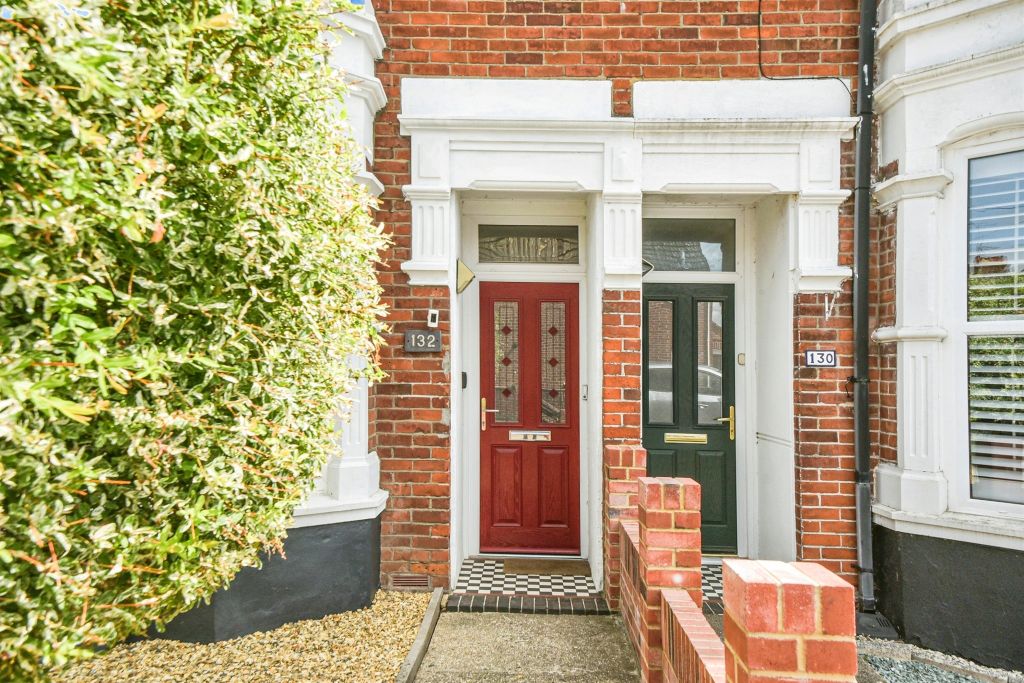 Property photo 3 of 17