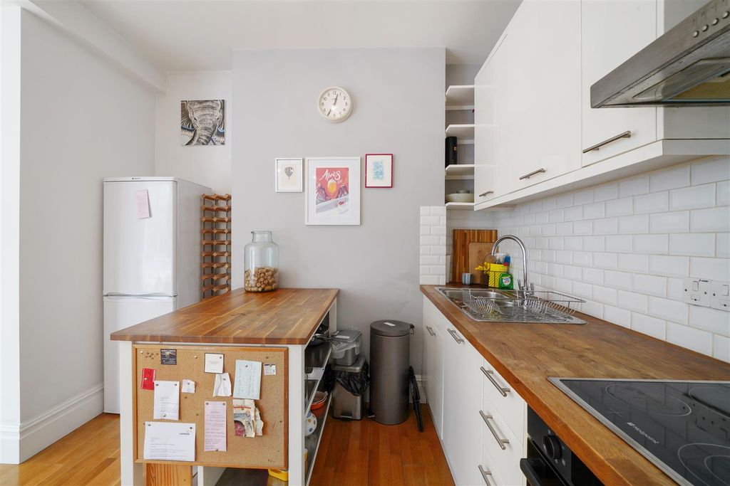 Property photo 2 of 16 129 Hartington Road - 0Gsczpsymjehyl08Zhdd.Jpg