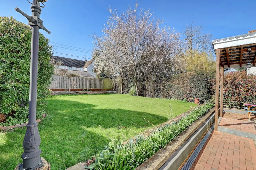 Property photo 2 of 14 Picture No. 11