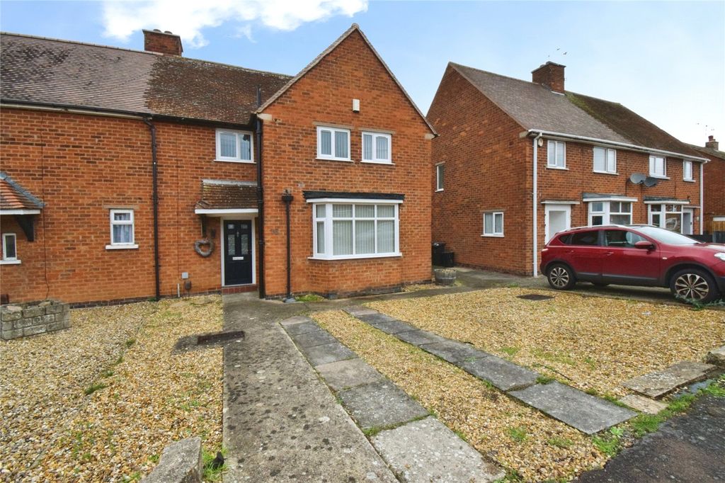 Property photo 1 of 21 Front