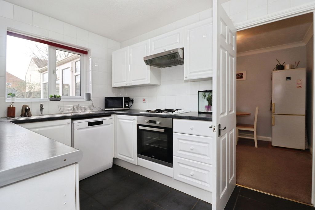 Property photo 3 of 17 Pbox-Img.Jpg