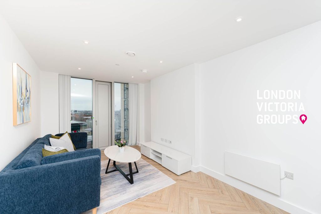 Property photo 3 of 11