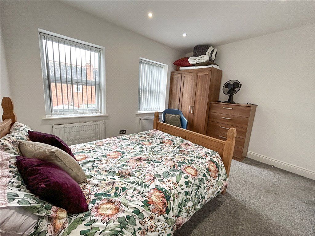 Property photo 3 of 6 Bedroom