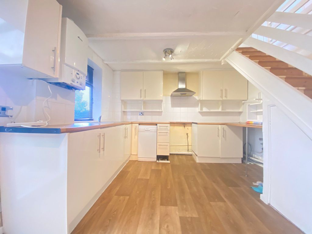 Property photo 3 of 11 Photo