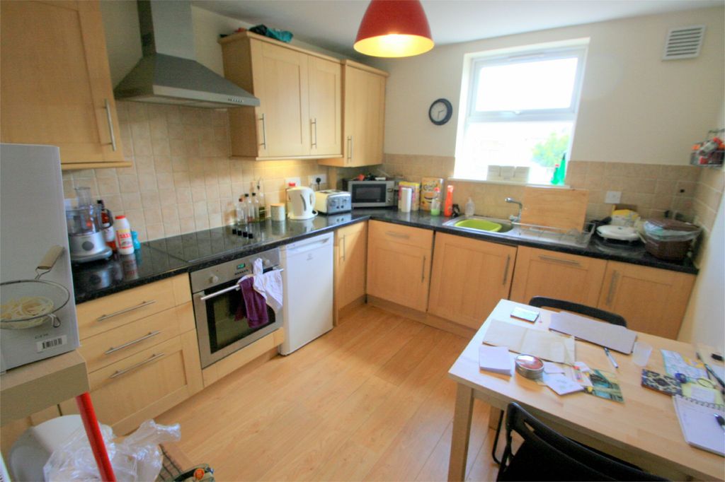 Property photo 2 of 8 Photograph 1