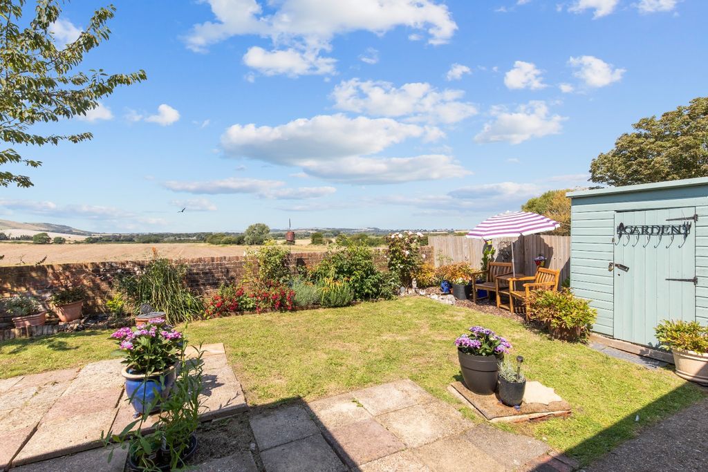 Property photo 2 of 15 3492355