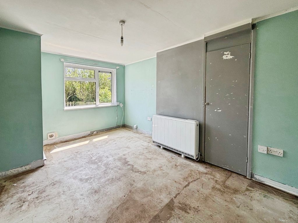 Property photo 3 of 9 5203674