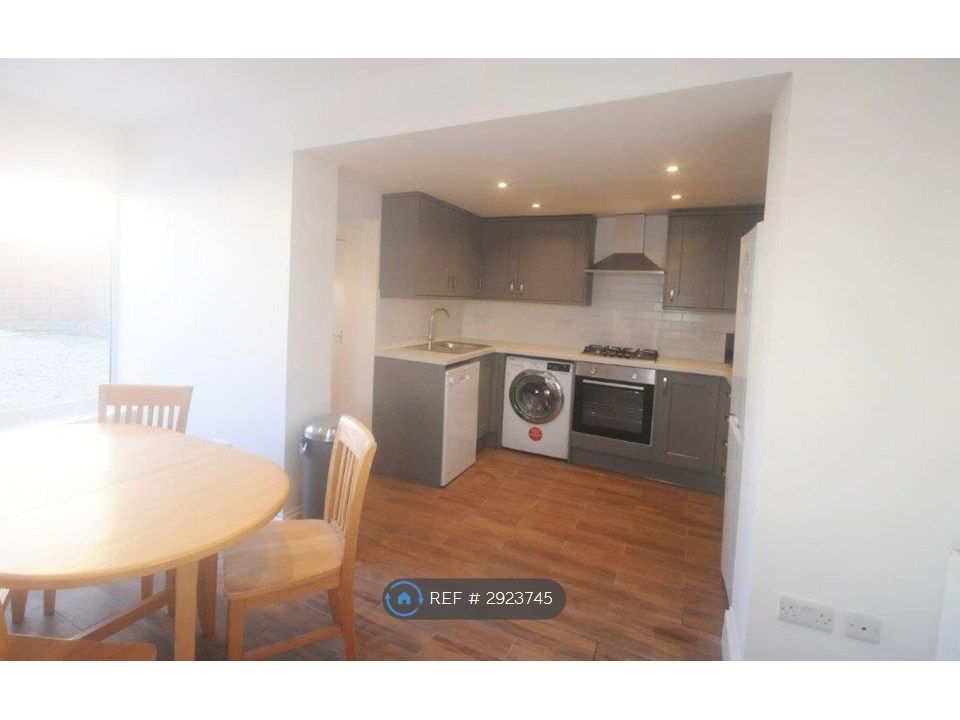 Property photo 1 of 4