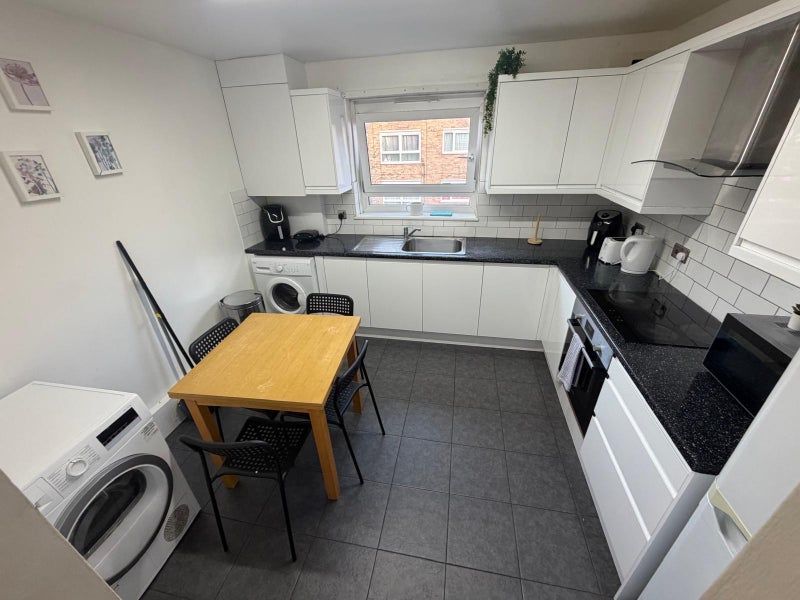 Property photo 3 of 5