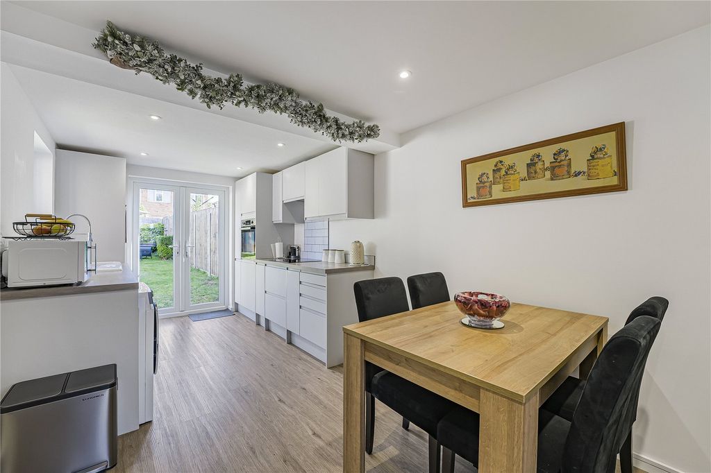 Property photo 3 of 39 Dining Area