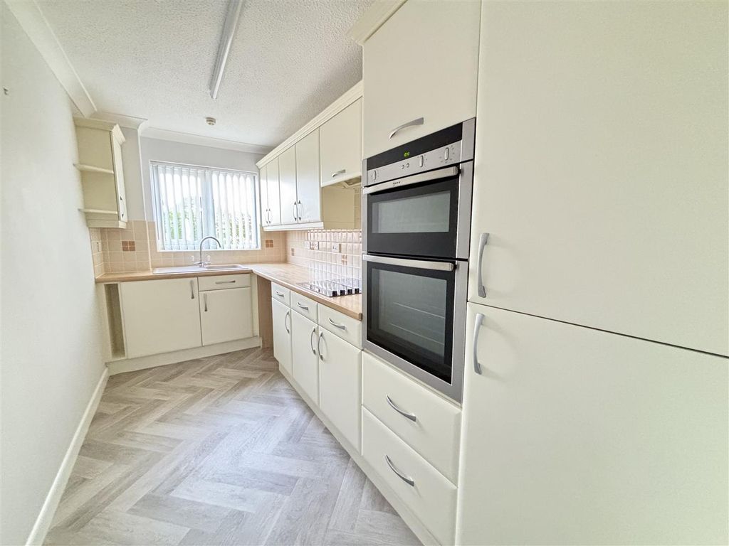 Property photo 3 of 12 Img_8423.Jpg