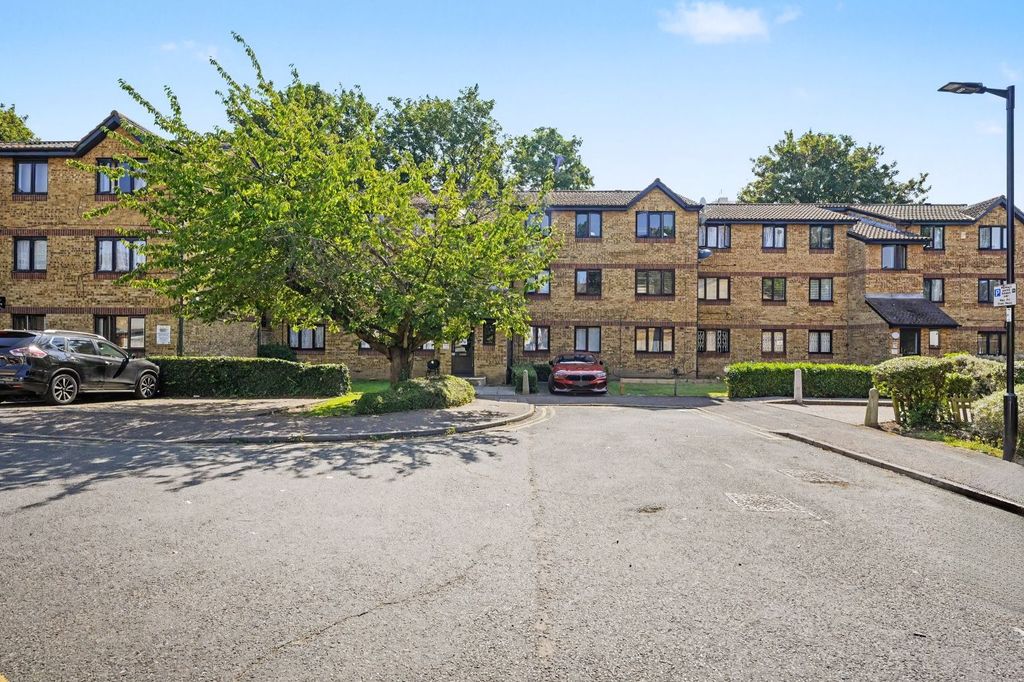 Property photo 1 of 19