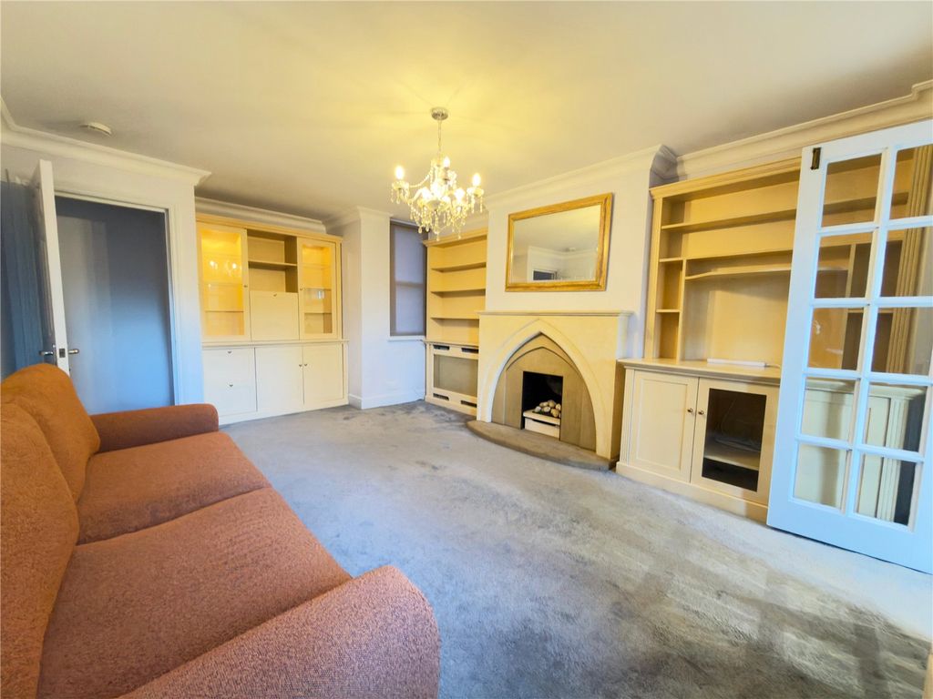 Property photo 3 of 12 Picture No. 30