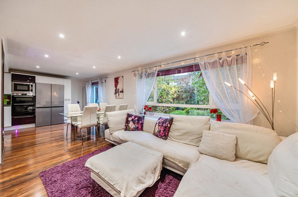 Property photo 2 of 21 Picture 2