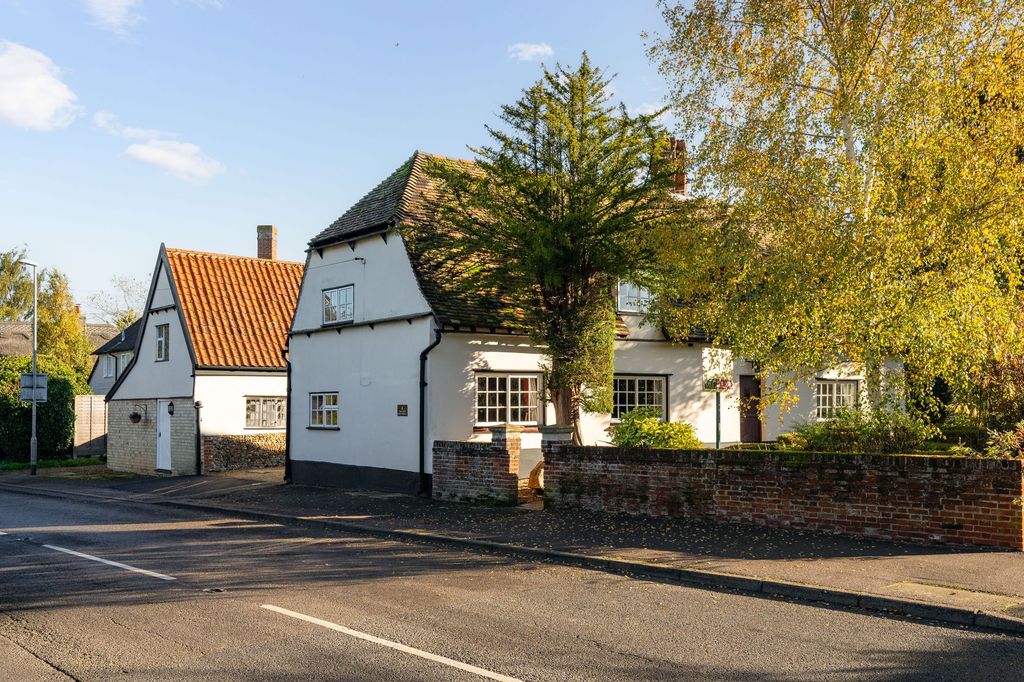 Property photo 1 of 35