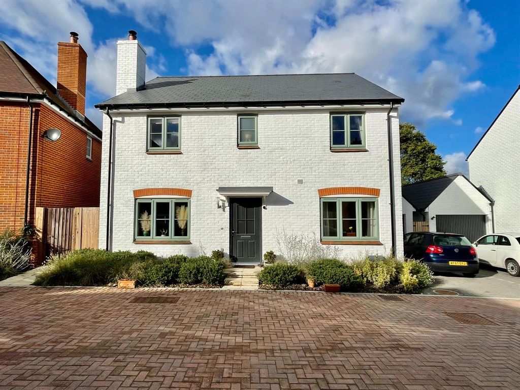 Property photo 1 of 21