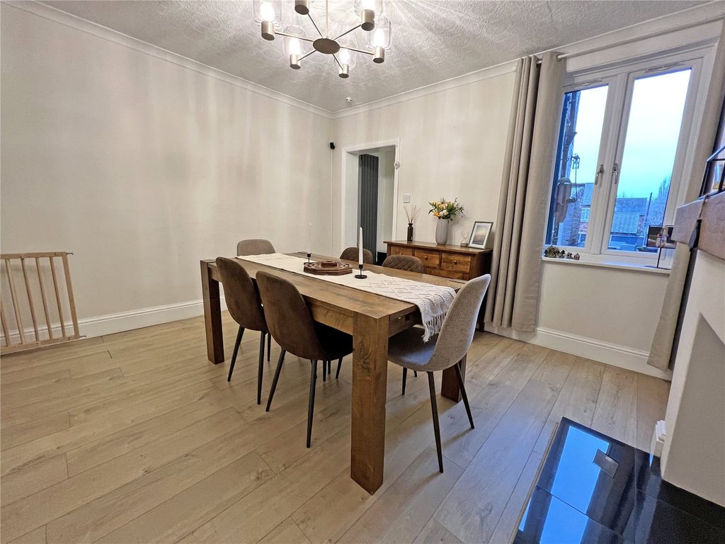 Property photo 3 of 19 Picture No. 12