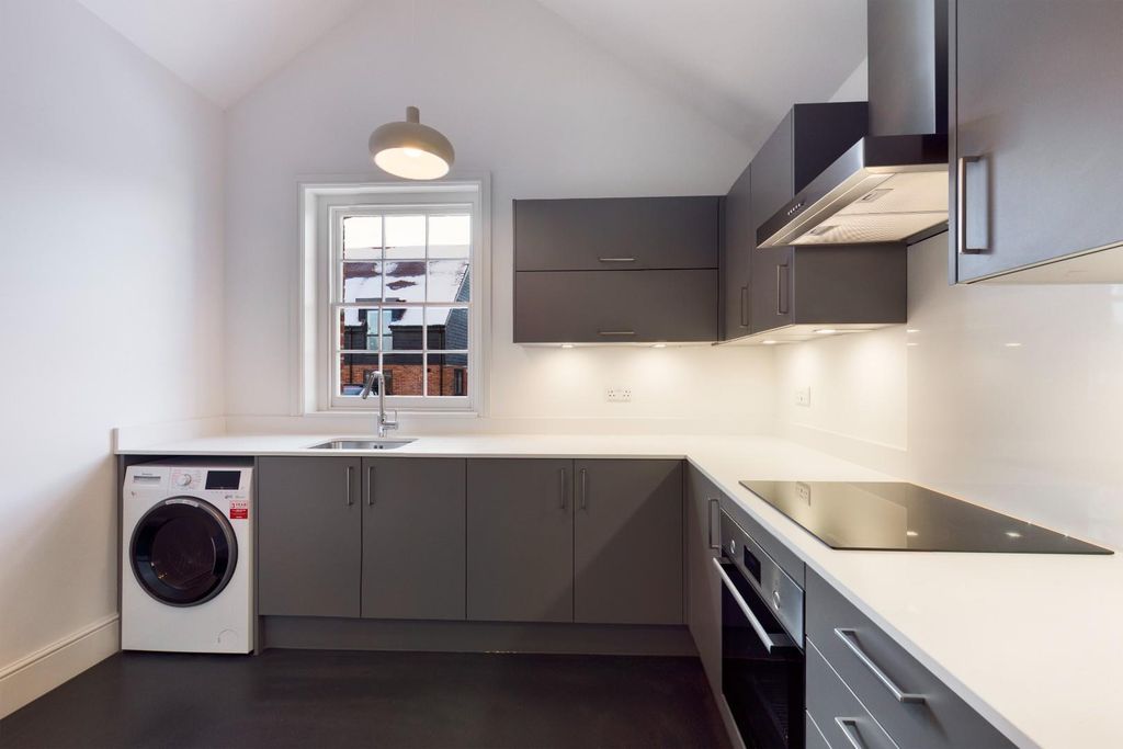 Property photo 1 of 6 Cam00034P1-Pr0221-Still01.Jpg