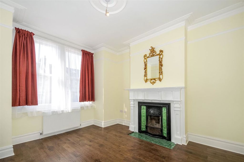 Property photo 2 of 7