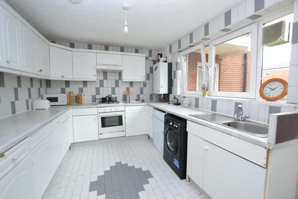 Property photo 3 of 11 Photo 3