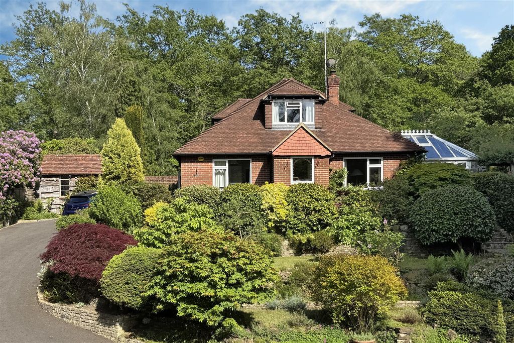 Property photo 1 of 24 Front.Jpg