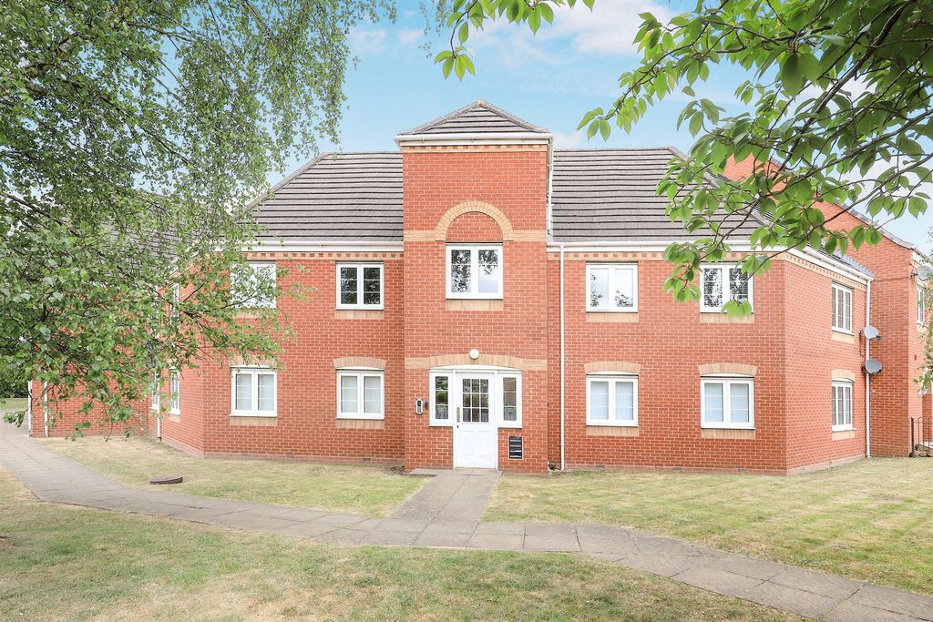 Property photo 1 of 17