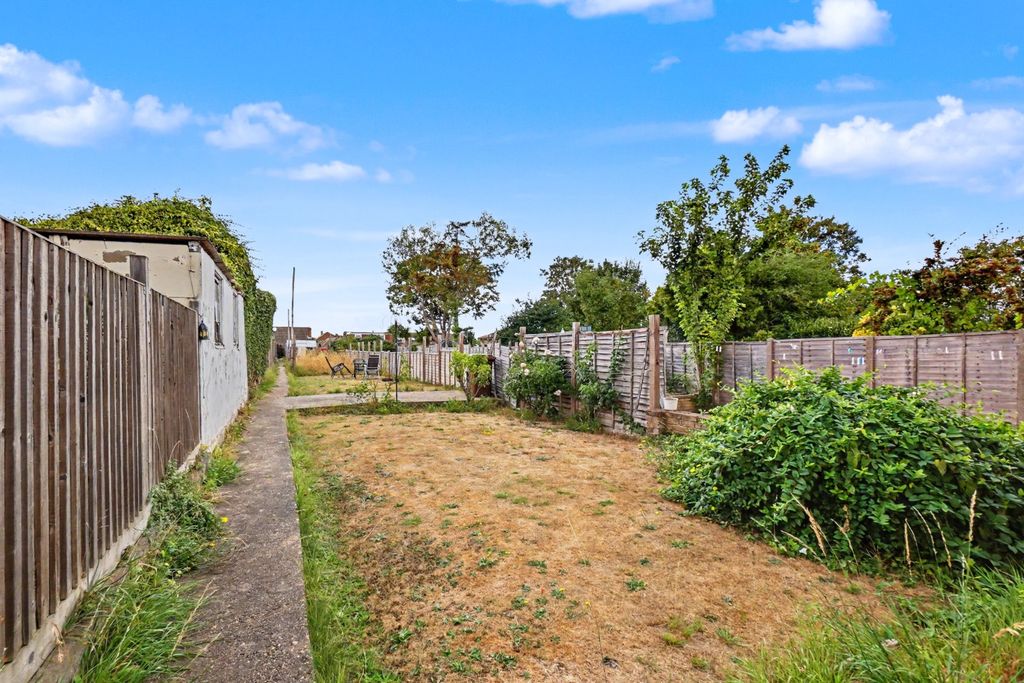 Property photo 2 of 21 5042424