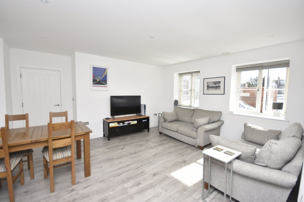 Property photo 2 of 13