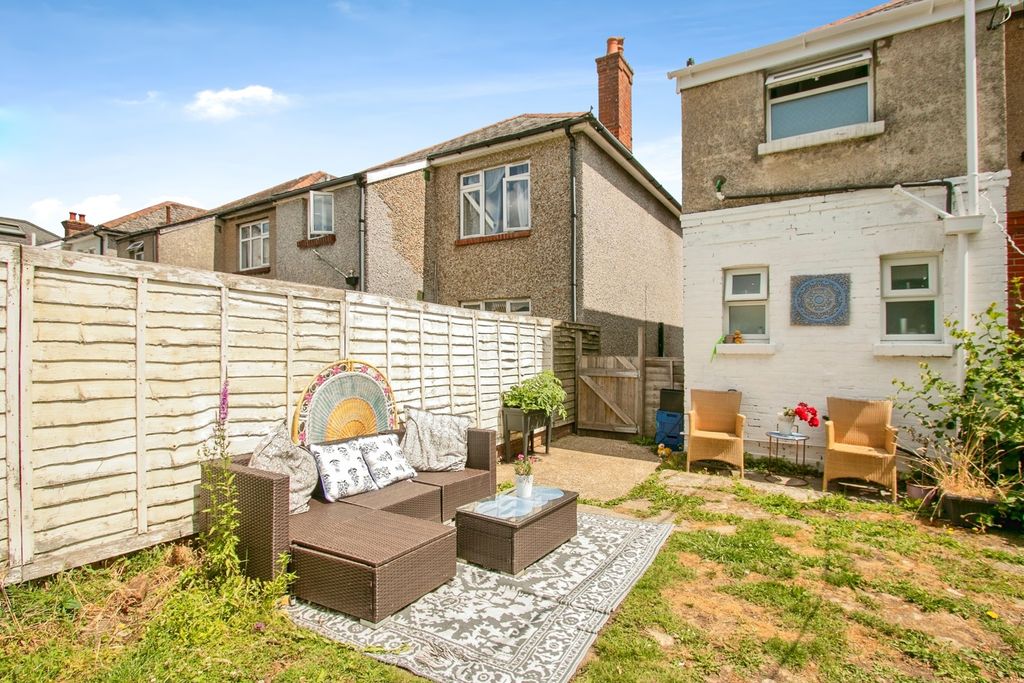 Property photo 3 of 17 Photo