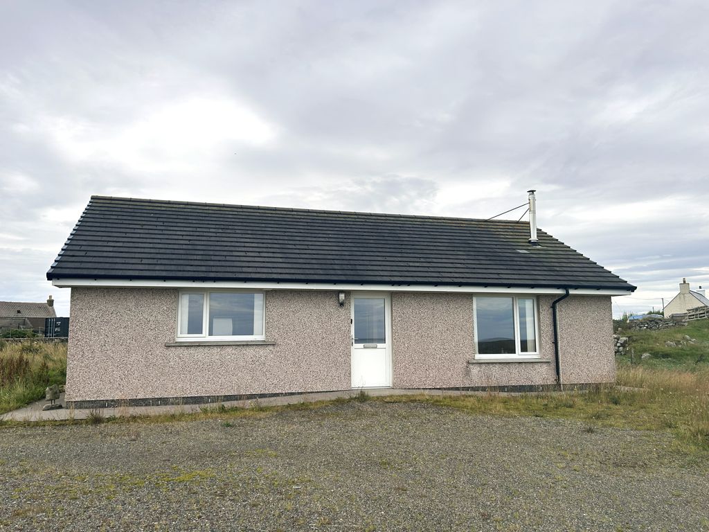 Property photo 2 of 34