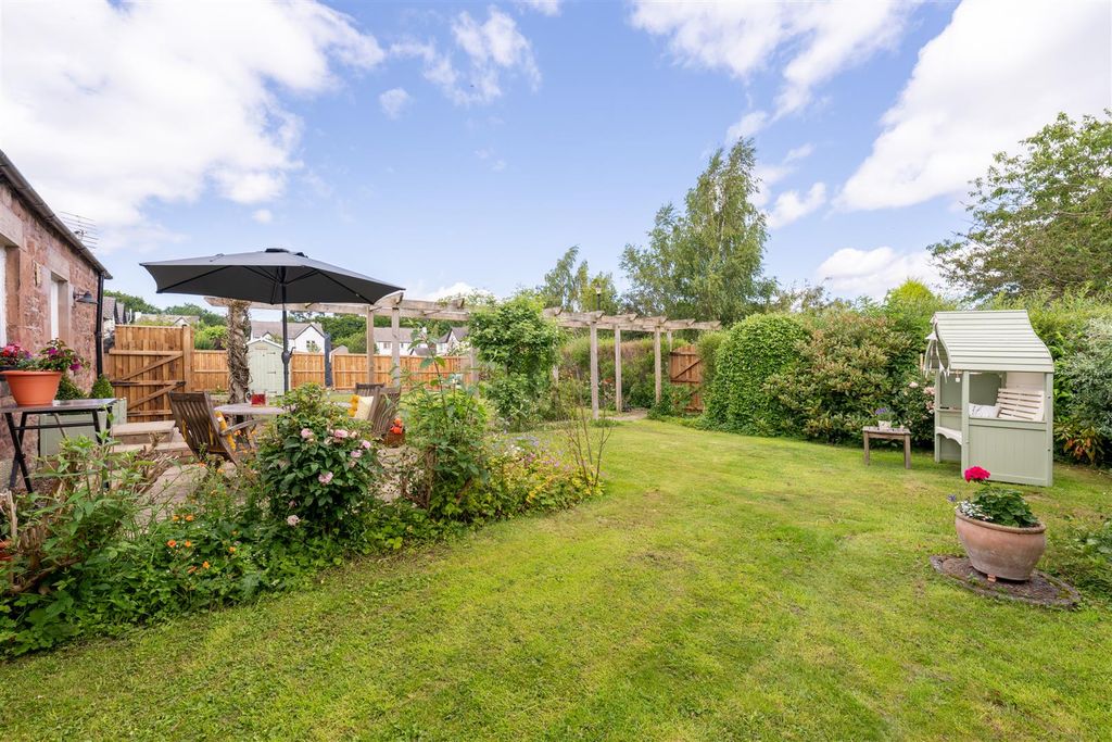 Property photo 2 of 28 Willow_Cottage-16.Jpg