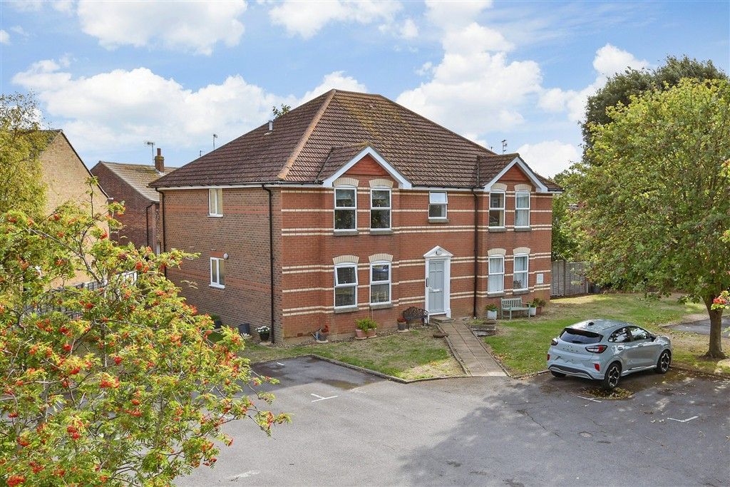 Property photo 1 of 12 External (Web)