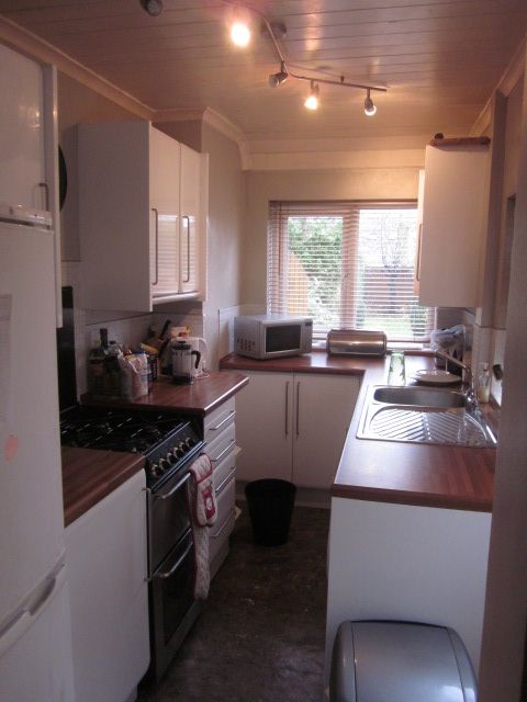Property photo 2 of 9 Kitchen