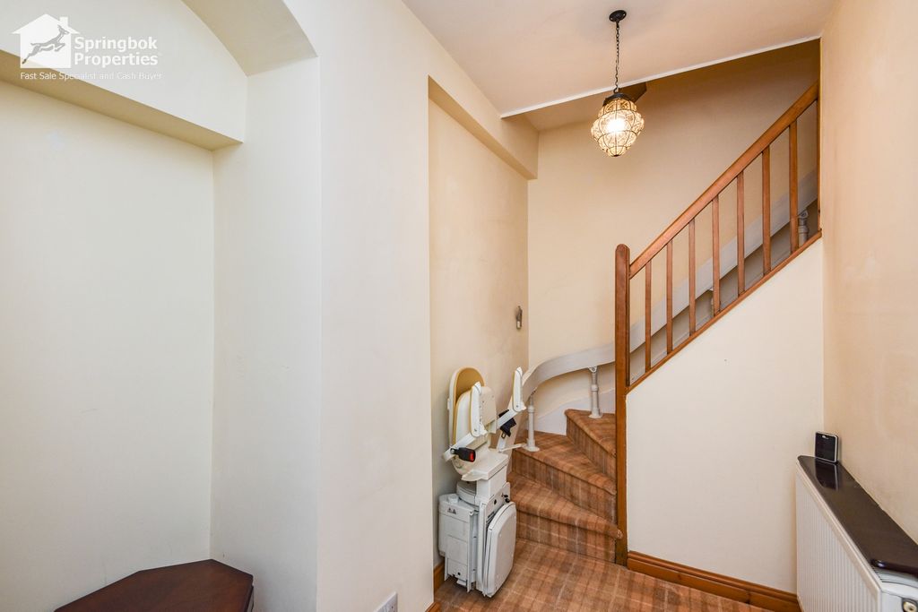 Property photo 3 of 20 Image 2