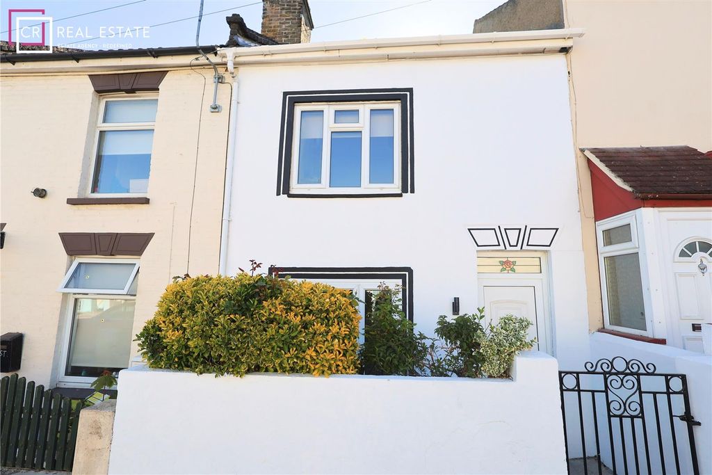 Property photo 1 of 15