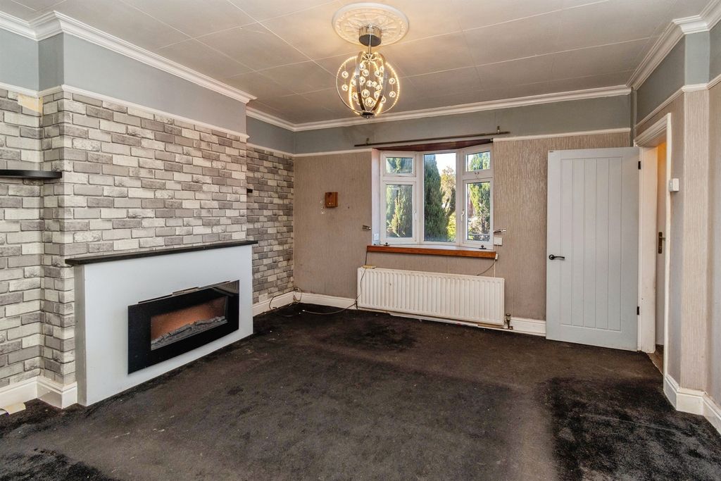 Property photo 3 of 20