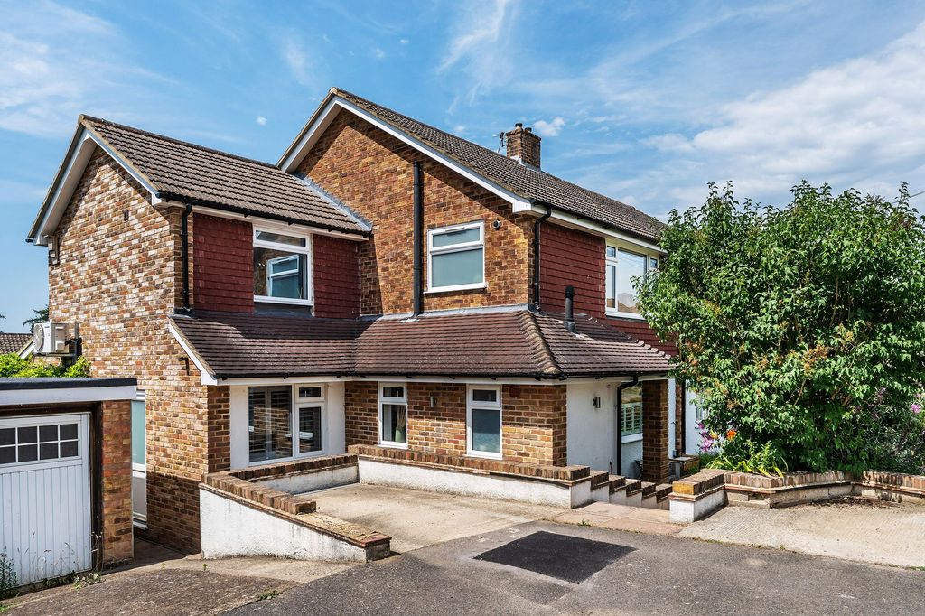 Property photo 1 of 37