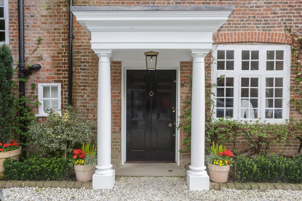 Property photo 3 of 19 The Dower House