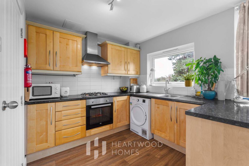 Property photo 3 of 21