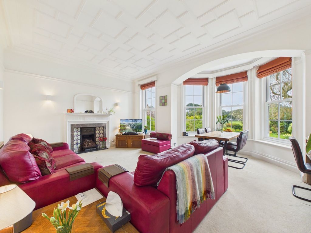 Property photo 2 of 26 Living Room