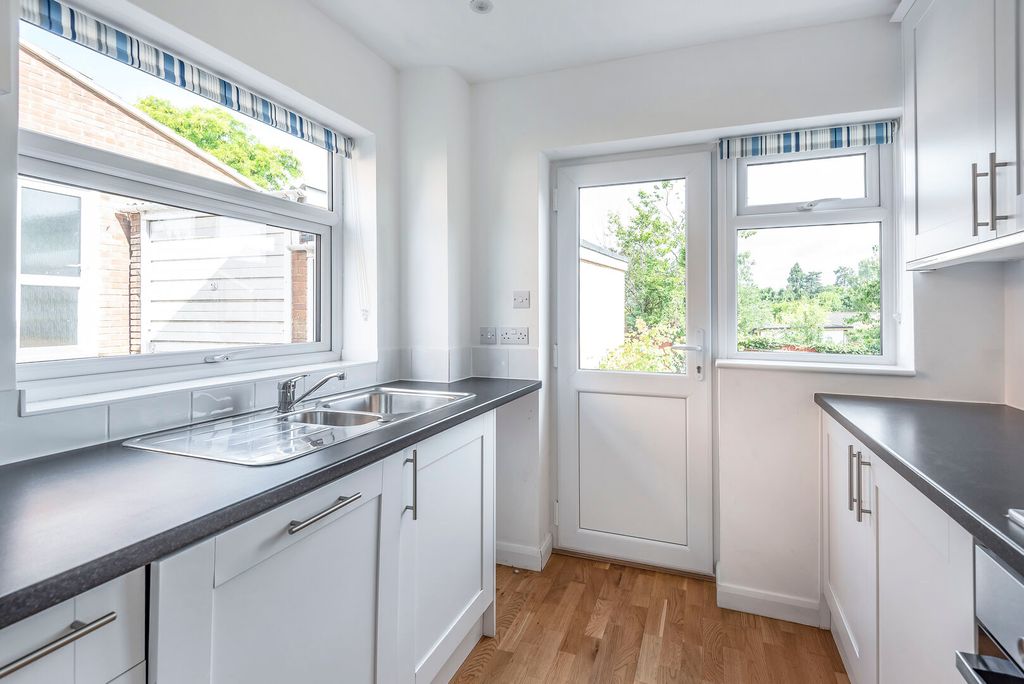 Property photo 3 of 14 Img_18_3_Original.Jpg