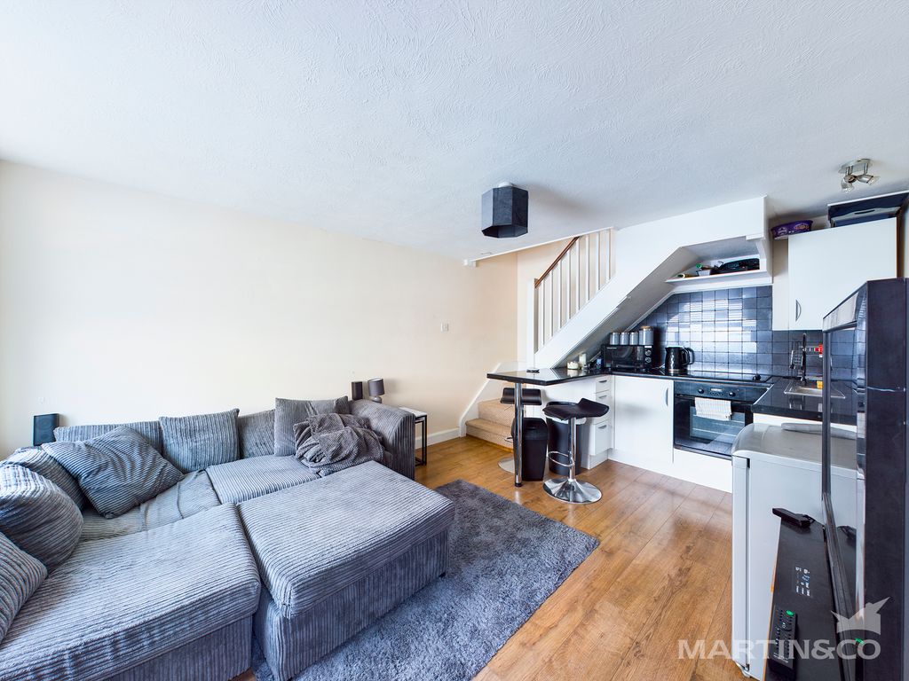 Property photo 2 of 5