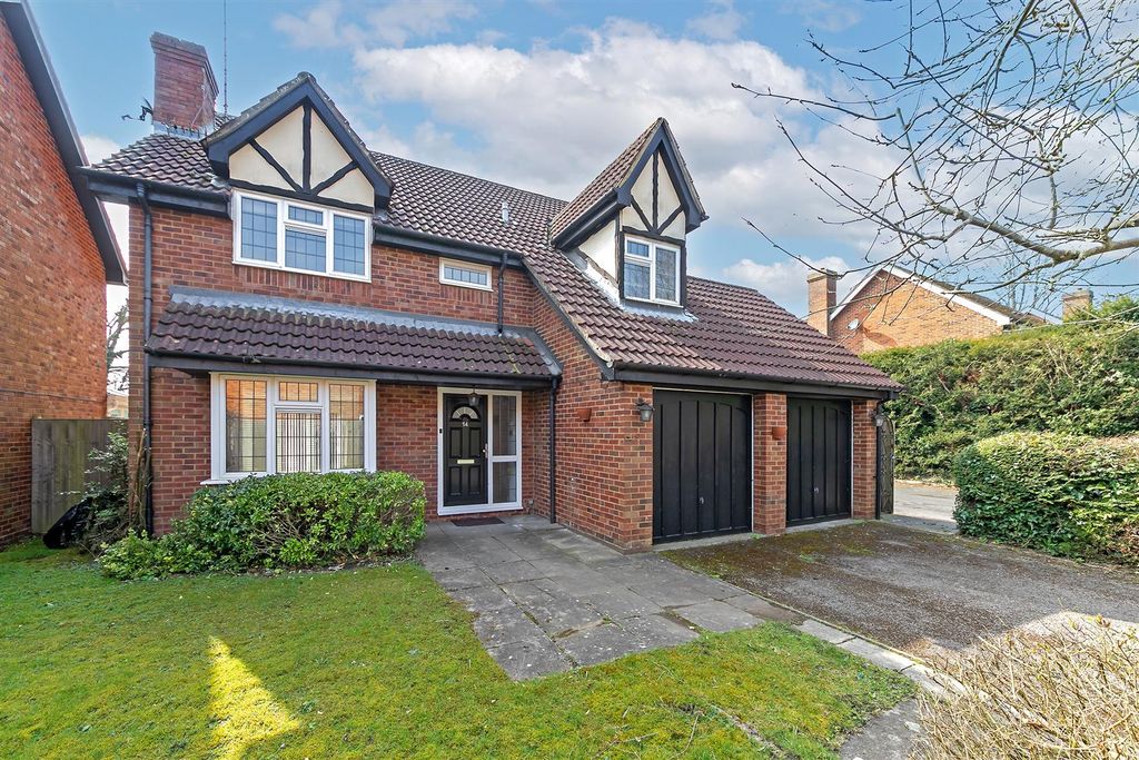 Property photo 1 of 18 14Havercroftclose-13.Jpg