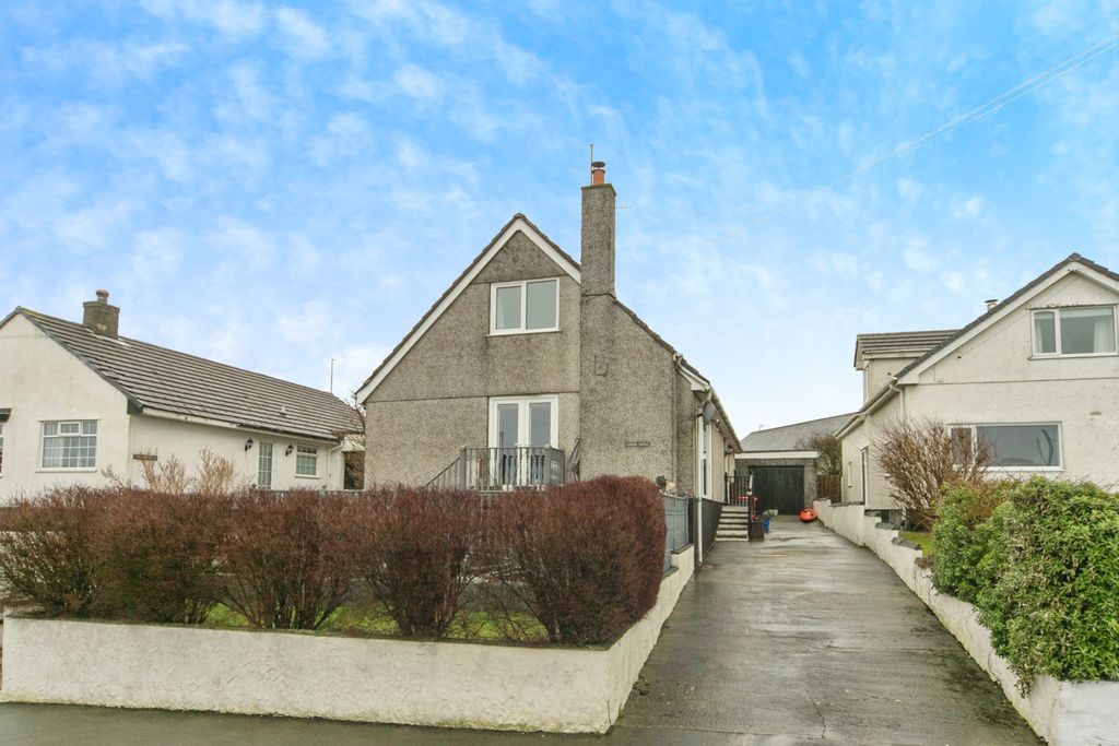Property photo 1 of 17 Photography