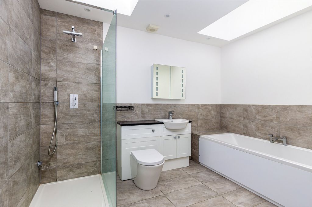 Property photo 3 of 12 Picture No. 08