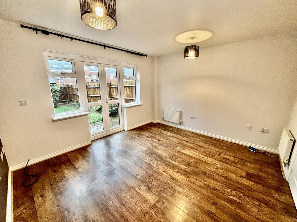 Property photo 2 of 14 Living Room