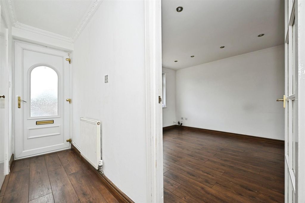 Property photo 2 of 14 Con2.Jpg